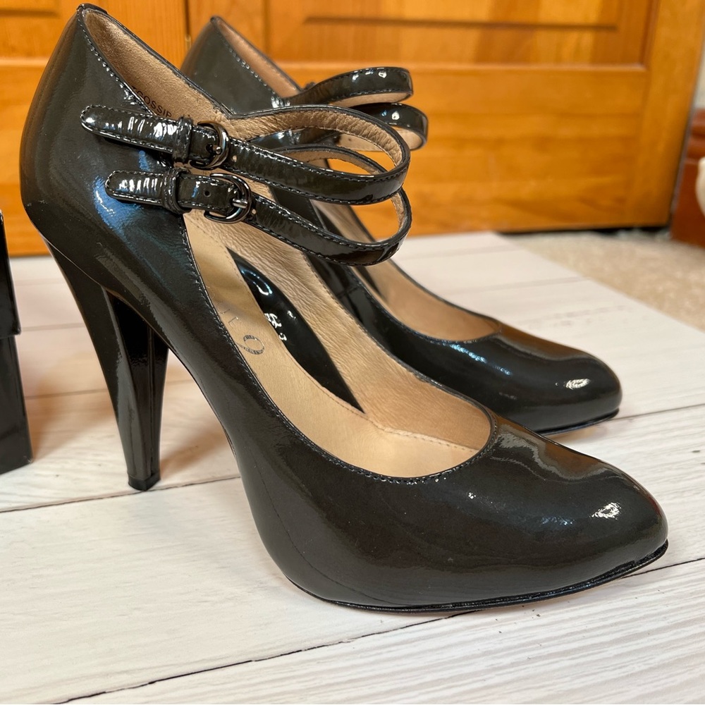 Black Mary Jane Heel